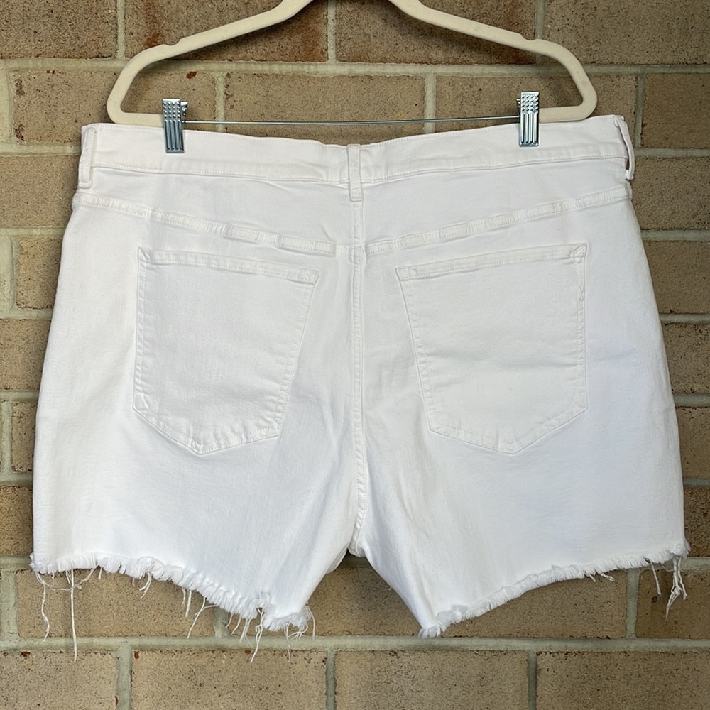 Express White High-Rise Midi Jean Shorts - Picture 5 of 9
